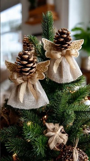 23 Burlap Christmas Decor Ideas for a Unique Rustic Holiday