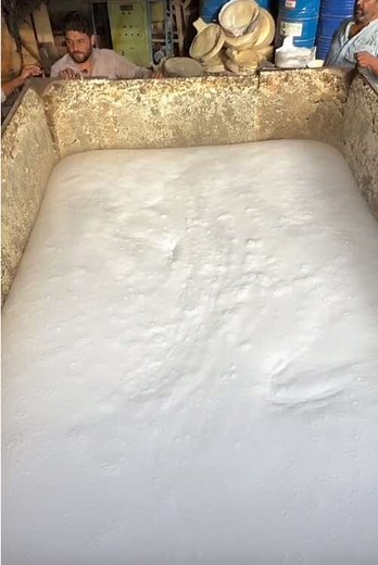 White Foam Manufacturing Process Explained in 30 Seconds