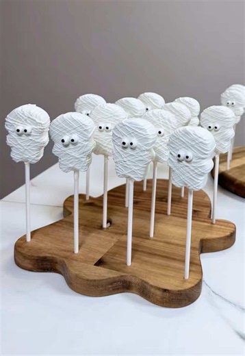 Mummy Cake Pops Tutorial: 3 Tips for the Cutest Halloween Treat