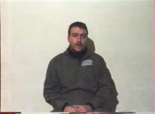 ارشيف عراقي الدفاع الجوي العراقي الوطني يسقط طائرة اخرى امريكية ويأسر ملاحها الذي انطلق من قاعدة الخرج من السعودية لأستهداف العراق والعراقيين 1991 ..