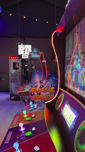 Swing City: Driving Range, Mini Golf, and Arcade Fun