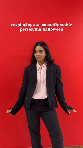 nagma nasser on Instagram: "nobody’s gonna know #theyregonnaknow #thatmalluchick #halloween costume idea funny memes jokes haha cosplay"