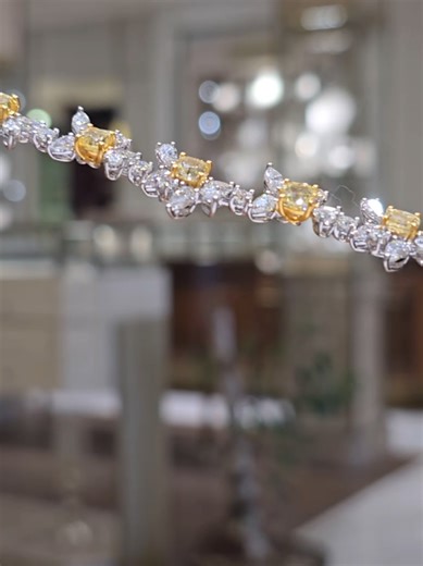 Mücevher Adam'ın En Sevdiği Bilekliği Anlatıyor