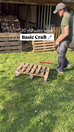 DIY Pallet Wood Scraper Box Craft