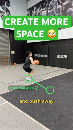 CAN’T GET YOUR SHOT OFF? USE THE STEPBACK 👀#Basketball #Stepback #BasketballTraining #Hoops