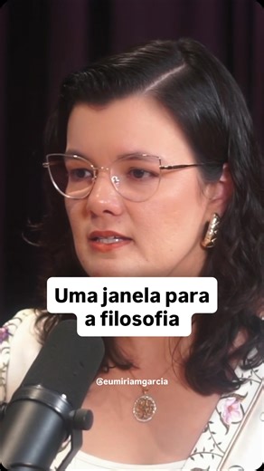 Miriam Garcia | Mentora e Terapeuta on Instagram: "Uma janela para a filosofia. #inteligênciaemocional #saúdemental #filosofia #psicologia #vidarefletida"