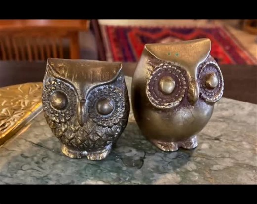 Considering consigning some items in the new year? Consider all your options. 😘 We’ll be beating or matching any other offers and it’s very important to know that different items have different markets. Explore your options for the best fit. We seek win-wins. 🙂 | Arcadian Consignment Vintage & Antique Co.