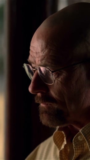 Walter looks at his watch and waits for the call. Breaking Bad 5 season 8 episode.