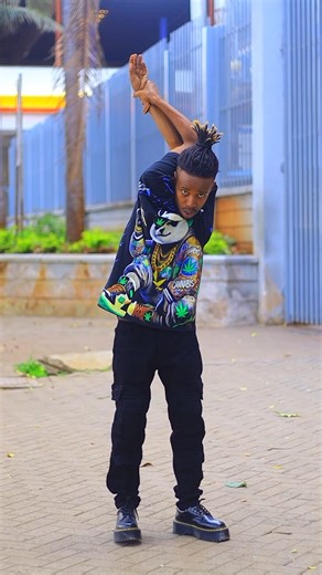 Bone Breaking Dance!