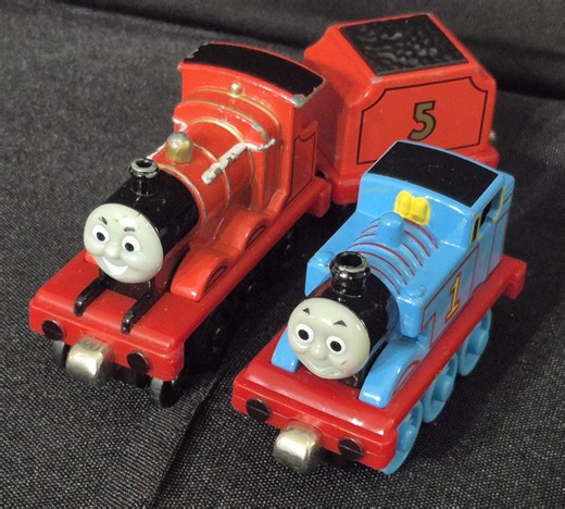 Thomas & James the Red Engine With Matching #5 Tender Lot Thomas Tank Engine and Friends Trains Vintage Take-n-play Toys - Etsy
