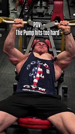 Read captions 👇 Transform your body in 8 weeks with our Ultimate Shred Workout Program! 💪 Plus, get exclusive bonuses to supercharge your results. More details: link in my bio! ⬆️ #workoutplan #gymtok #fitness #workout #bodybuilding