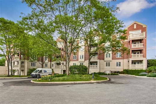 620 Homewood Ave #405, Highland Park, IL 60035 - MLS 12569720 - Coldwell Banker