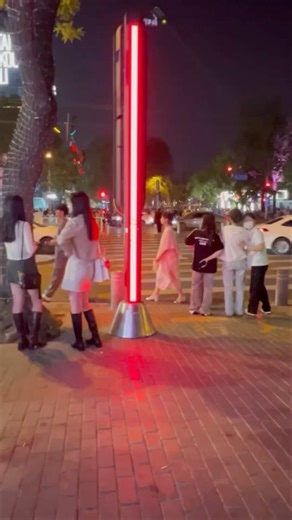 Night Beauties of Sanlitun | Beijing’s Busiest Intersection POV