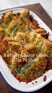 Airfryer Cheesy Garlic Crumpet Tear ‘N’ Share 🧄 - 337 cals a serving / serves 4 Crumpets are UNREAL for soaking up all that garlic butter, crispy on the outside and loaded with garlic on the inside. Say hello to your new go to! Link for my Airfryer cookbook in my bio - the book is £9 😁Ingredients - 8 crumpets - crumpet thins will lower cals further 🍞 - 100g light or half fat butter 🧈 - 100g reduced fat mozzarella 🧀 - Salt and pepper 🧂 - Handful of chopped parsley 🌿 - 6 x grated garlic clo