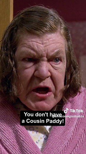 Nothing more classic than the frying pan to the head trope. 🎥 Throw Momma from the Train (1987) #DannyDeVito #BillyCrystal #80smovies #filmtok