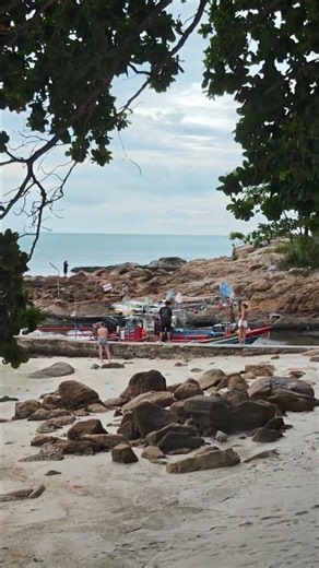 Experience The Outstanding View Discover The Simple Pleasures at The Southernmost of Chaweng Beach