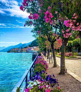 58K views · 11K reactions | The best time to visit Lake Como and its surrounding areas would be from April to October, when the weather gets warm and mild | Lake Como | Facebook