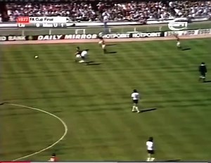 Happy Birthday to former Liverpool, Brighton and Southampton midfielder Jimmy Case. #LFC #BHAFC #SaintsFC | Football in the 70s and 80s