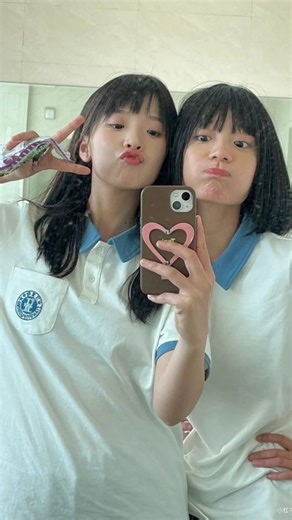 🍁 on Instagram: "Title: When I Fly Towards You (Original Chinese title: 当我飞奔向你) Release Date: June 13, 2023 Genre: Romantic Comedy, Coming-of-age, Youth Creator(s): The series is based on the novel She's a Little Crazy by Zhu Yi. Director(s): Mao Deshu Main Cast: Zhou Yiran as Zhang Lurang Zhang Miaoyi as Su Zaizai Bian Tianyang as Gu Ran Jiang Zhinan as Jiang Jia Guo Zhe as Guan Fang Notable Award & Nomination: The drama received positive responses and earned both local and international succe