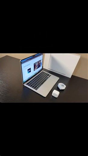 The M5 MacBook Air Is TOO Good 😳