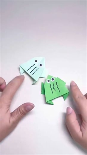 How to Make Super simple frog origami #frog #frogs #explore #origami #viral | People Crafts