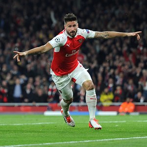 ⏪ A memorable night back in 2015... Giroud and Özil help us to a 2-0 win over Bayern Munich in the Champions League! 💪 | Arsenal