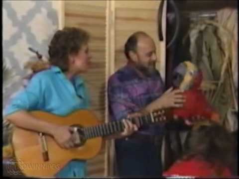 Sharon Lois & Bram's Elephant Show - Treasure Island (Part 1)