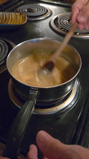 213K views · 4.1K reactions | Turtle Bars Recipe  Crust: 1/2 cup softened butter 2 cups A-P White Lily Flour 1 cup packed brown sugar Filling: 2/3 cup butter 1/2 cup brown sugar 3/4 cup chopped or whole pecans Topping: 1 cup milk chocolate chips 350* 22-25 minutes They are FANTASTIC!!  | Hodges Farm Texas Cooking | Facebook