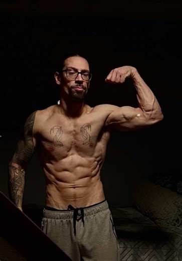 Take physique training seriously, fuel your body right, and you can see powerful results in seven months or less. Fitness IG coming soon, there I’ll be showing you how I prep my meals and my workout regimen. #physiquetraining #bodytransformation #fitnesstiktok #musclebuilding #trainhard