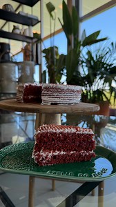 Red Velvet do Atelier do Doce, onde cada fatia é puro prazer😍 #atelierdodoce #docecomonos #redvevet | Atelier do Doce Alcobaça
