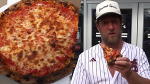 Barstool Pizza Review - Boardtown Pizza & Pints (Starkville, MS) | David Portnoy - El Presidente