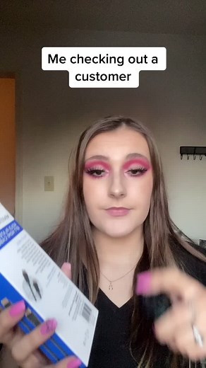 That basic math is a struggle 😂#fyp #retail #foryoupage