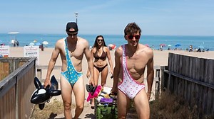 Toronto-based company 'Brokinis' makes bikini swimwear for men - Canada News