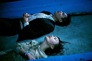 福士蒼汰と松本まりかが抗えない関係に“溺れる” 映画『湖の女たち』予告編