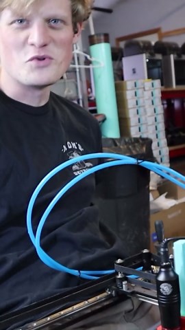 I tattooed my friend with a 3D printer.