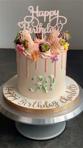 Tall Cake Design। Birthday Cake #cake #birthdaycake #shorts #cakedesign #chocolatecake