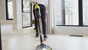 Introducing the 𝘽𝙀𝙎𝙏 𝙄𝙉 𝘾𝙇𝘼𝙎𝙎 18V ONE Cordless Stick Vacs! With up to 2X more suction power and 30% lighter weight, these vacuums have more runtime and trap up to 99% of dust, debris, pet hair & more. #CleaningUnplugged Coming This Spring: - 18V ONE HP Cordless Pet Stick Vac with Dual Roller Bar - 18V ONE HP Cordless Pet Stick Vac - 18V ONE Cordless Stick Vac Explore >> bit.ly/3omZ4rx | RYOBI TOOLS USA