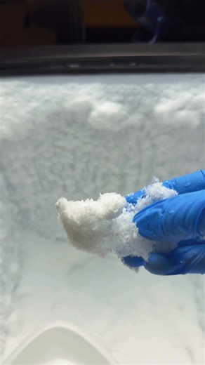 EATING ICE EDGES / FREEZER FROST EDGES ASMR❄️🧊💙 #freezerfrost #softice #iceeatingasmr #fyp #creatorsearchinsights