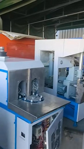 PET half automatically blow machine 2L,5L,40L. 2L PET half auto blow machine:USD1800 5L PET half auto blow machine:USD2800 40L PET half auto blow machine(With air compressor): USD9500) good quality,lowest price on sell Guaranteed by Alibaba: https://zhanfujixie.m.en.alibaba.com Wechat ID:used_china Whatsapp: 86 139 6784 9282 | Second Hand- Used Plastic Injection Molding Machine Globle Union