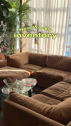 Chyelle on Instagram: "70s conversation pit sofas for the 🏆WIN!! Making intentional design decisions to make spaces more conversational and prioritizing connecting with friends makes me feel like humanity is going to be okay ❤️✨ Come grab a coffee and linger on some beautiful mid century designs! #conversationpit #vintagefurniture #vintagehome #apartmenttherapy #interiordesign #brooklynapartments #midcenturyfurniture"