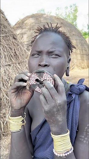 Woman of the Aboriginal African tribe ...@Amazon #tribeca #nativepride #beautyful