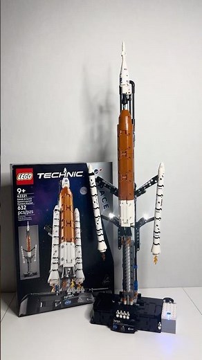 How to Build, Motorize and Light up LEGO Technic 42221 NASA Artemis Space Launch System Rocket (4K)