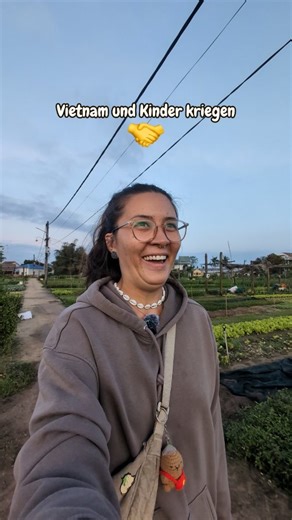 Backpacking • Low Budget • Weltreise • Digital Nomad | Vietnamesen sind SEHR direkt und nehmen kein Blatt vor den Mund 😂😂 Hier wird gerade heraus einfach gesagt, was man denkt. Und es ist nicht... | Instagram