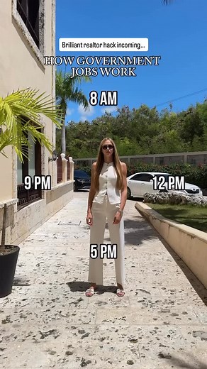 Realtors: Work smarter, not harder with a solar sign. No plugs or cords - just smarter marketing #realestatemarketing #realestatebranding #realtorlife #realtormarketing #realtortips #realtorhumor #realtorofinstagram | NITE LITE SOLAR SIGNS