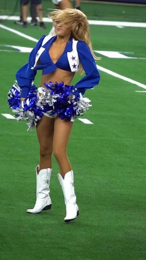 victory tuesdayyy ✨💙 #dallascowboyscheerleaders | Kylie Dickson