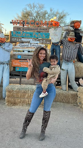 Lauren Wood on Instagram: "Zydn’s first time at the pumpkin patch 🎃"