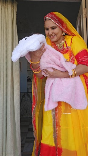 Anju Godara | Mom Influencer | Parenting | Home & Lifestyle on Instagram: "Baby Face & Name reveal 殺 #babyfacereveal #newborn #baby #girl #babygirl #prgancy #pregnancyjourney #anuchoudharyvlogsjodhpur #rajasthanivlog #retuals #jodhpur #jaipur #babyname #babygifts"