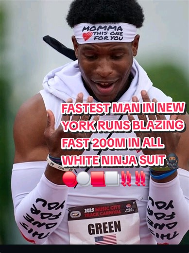 Fastest Man in New York Runs 200M in Ninja Suit