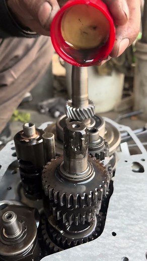 Honda CG125 bike connecting rod fitting #automobile #viral #honda #foryou