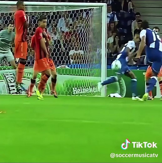 Hulk’s Rocket Free Kick 🌪️🔥